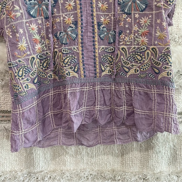Johnny Was Paise Blouse Lavender Purple with Embroidering - Picture 5 of 12